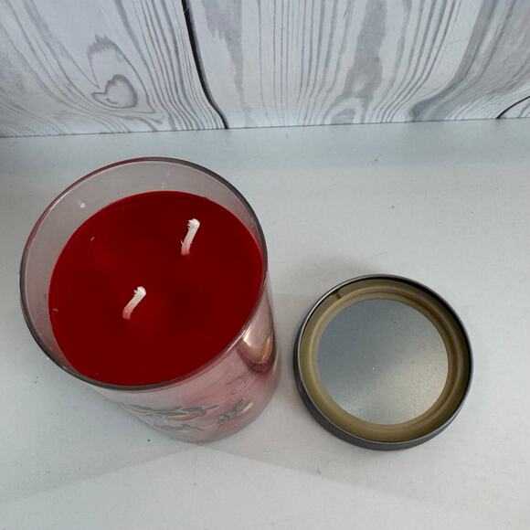 YANKEE CANDLE 20 OZ 2-WICK MACINTOSH CANDLE IN DECORATOR JAR New - Picture 5 of 6